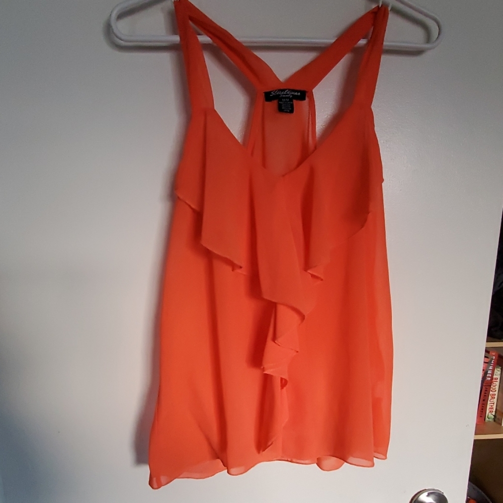 Coral top